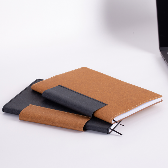 Caderno de anotações em couro reciclado com porta canetas Para Brinde Caderno de anotações em couro reciclado com porta canetas Para Brinde