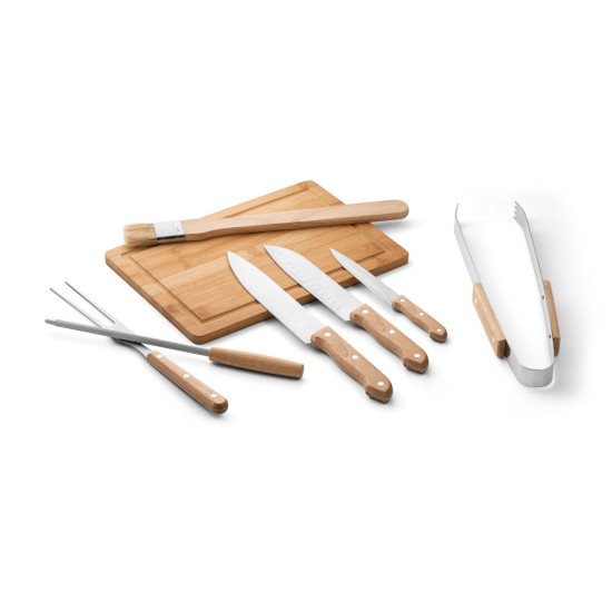 Kit churrasco em estojo de PU e 210D com tábua em bambu e 7 utensílios em aço inox e madeira de seringueira Personalizado